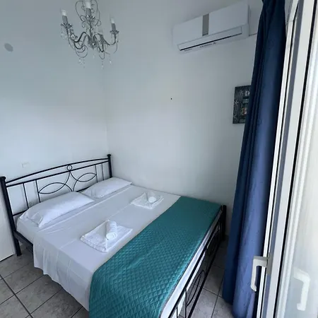 Aronis Spyros Panoramic Seaview Rooms Longos  Room photo