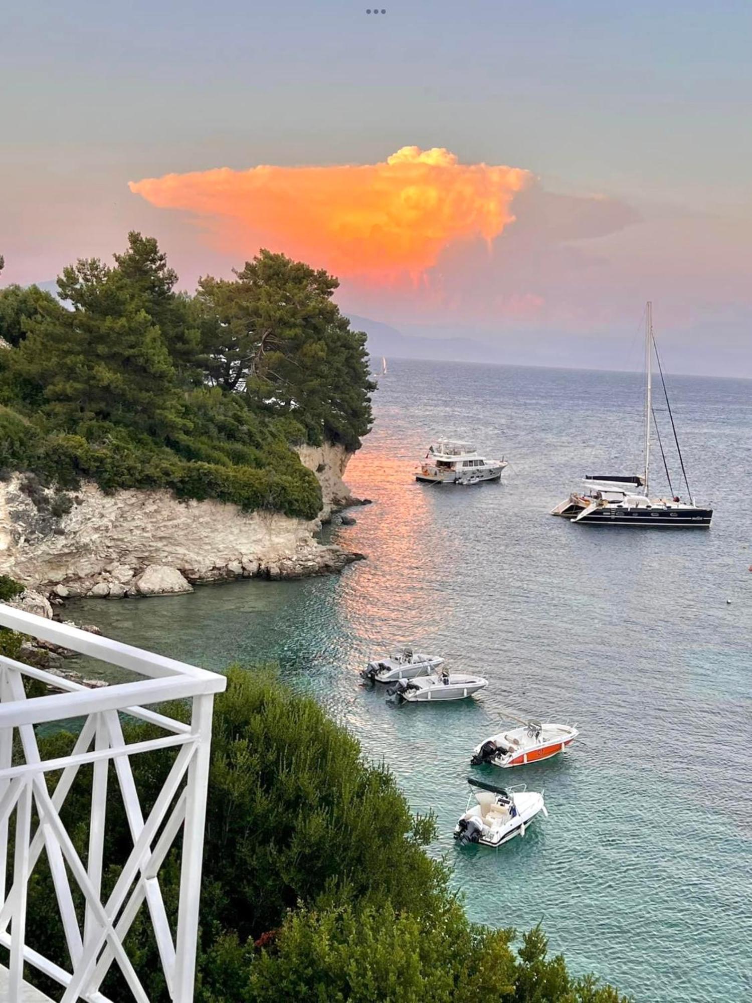 Aronis Spyros Panoramic Seaview Country house *