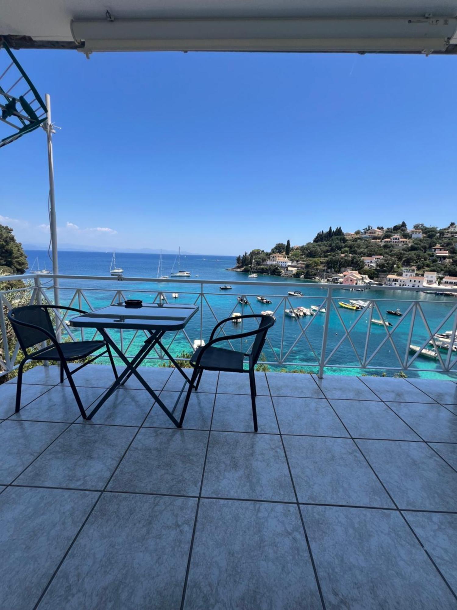 Aronis Spyros Panoramic Seaview Country house